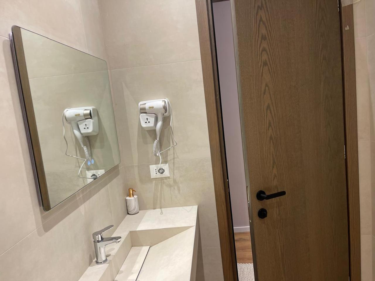 Dia Mare Deluxe Aparthotel Vlore Luaran gambar