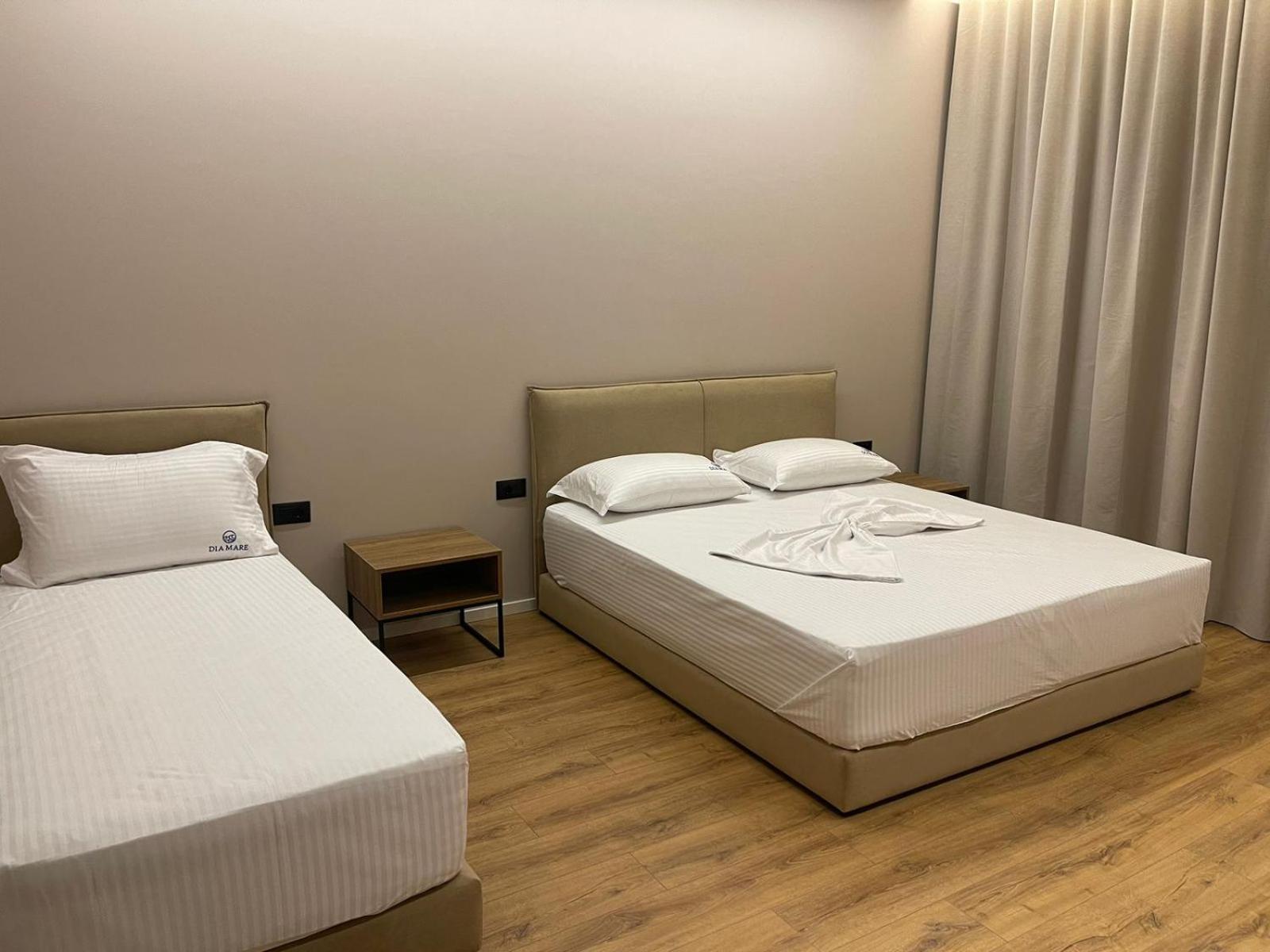 Dia Mare Deluxe Aparthotel Vlore Luaran gambar